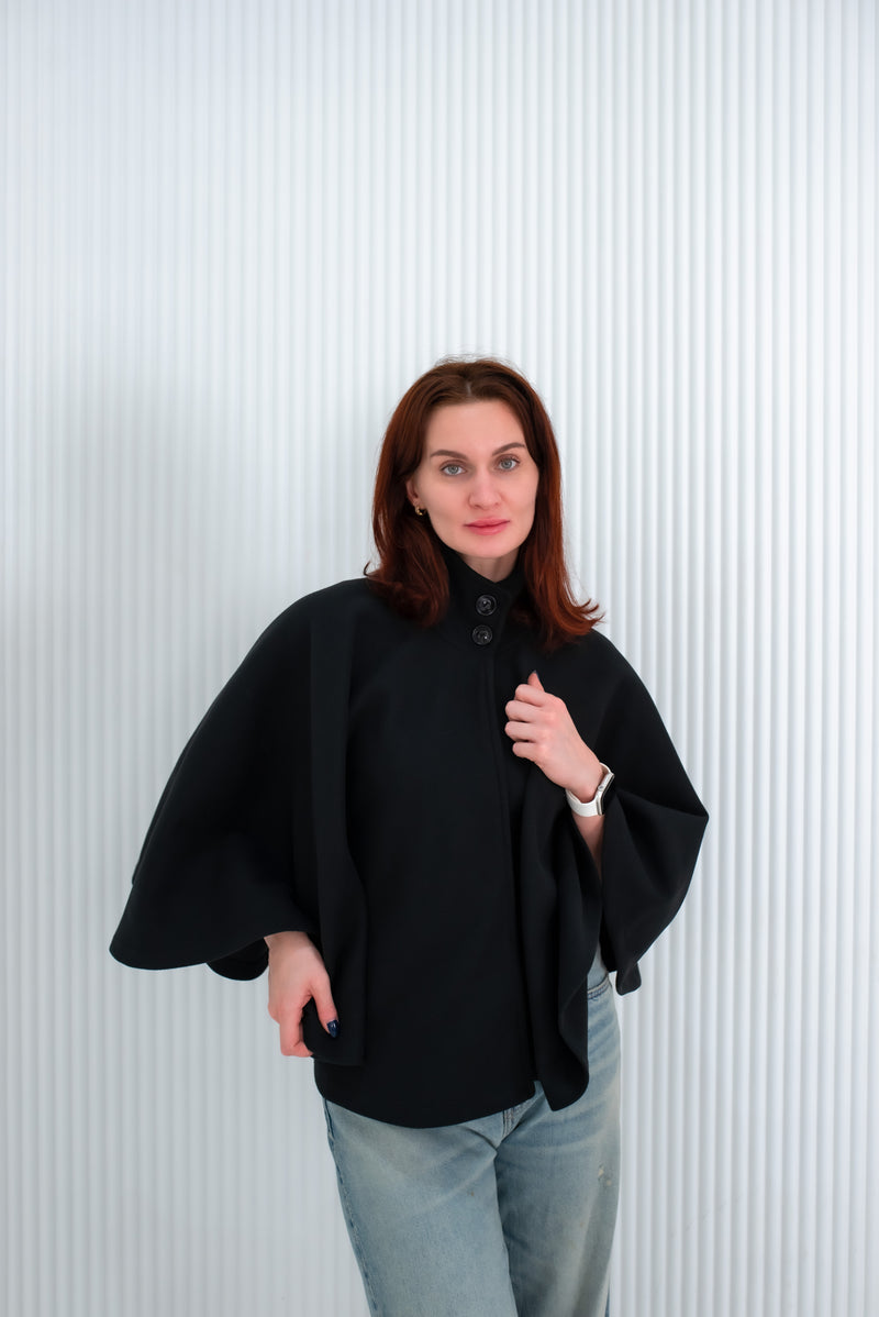 Noir Cape