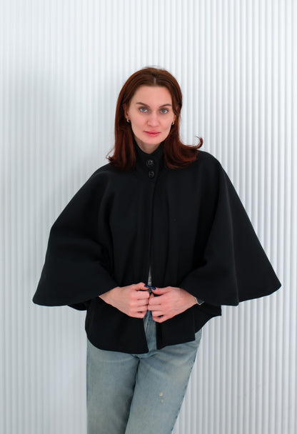 Noir Cape