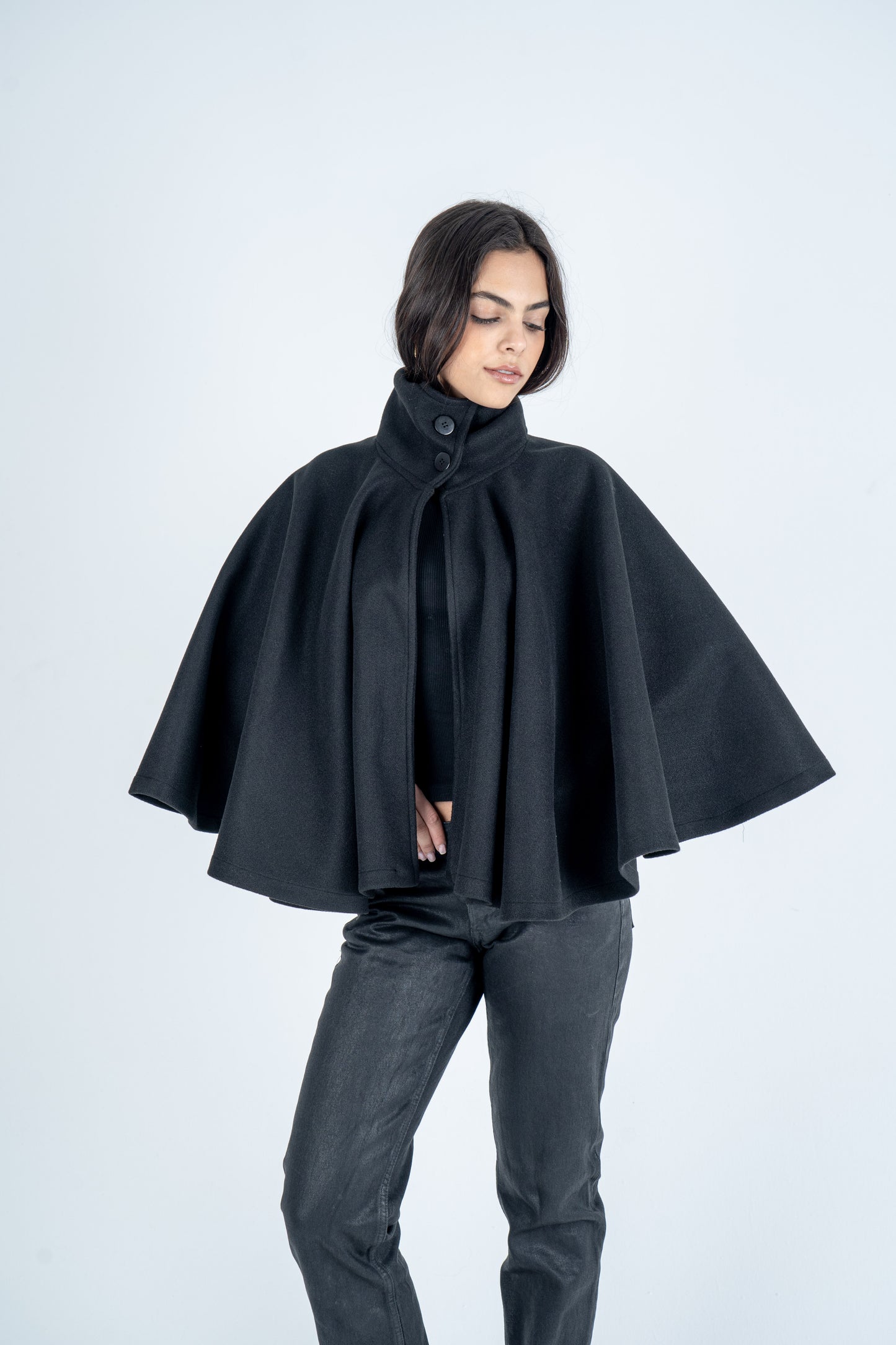 Noir Cape